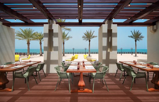 Al Fresco Diner Amical at Al Maeda Gardens + Terrace, Hilton Ras Al Khaimah Resort & Spa