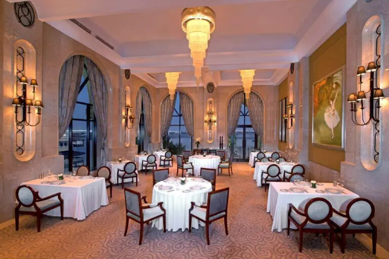 Diner Amical at Bord Eau, Shangri-La Qaryat Al Beri, Abu Dhabi